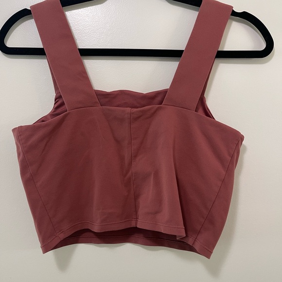 Alo Bind Fitted Bra Tank - Picture 4 of 8